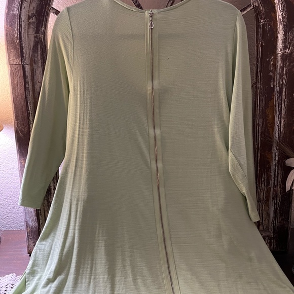 Soft Surroundings Blouse Size Medium Color light green - Picture 2 of 11